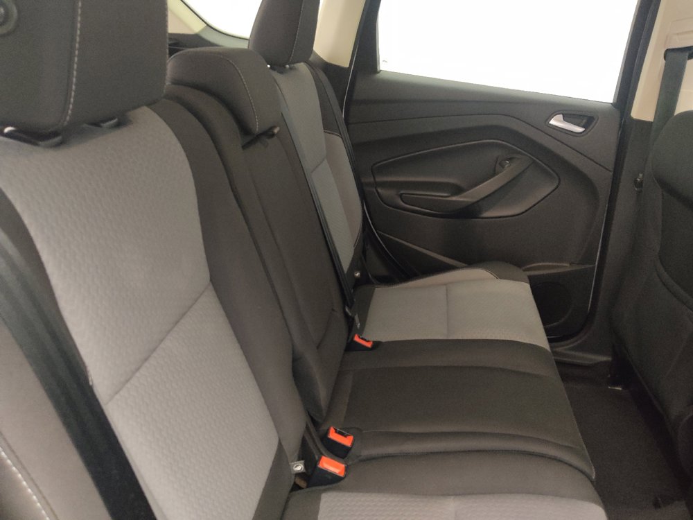 Used 2017 Ford Escape SE AWD/4WD image 19