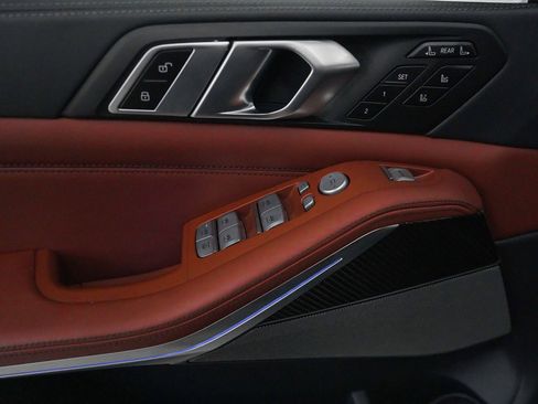 Used 2023 BMW X7 M60i w/ Executive Package image 12