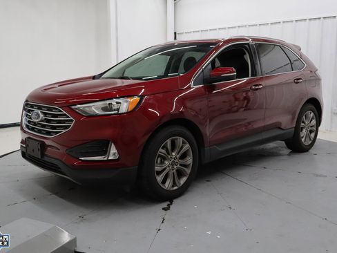 Used 2019 Ford Edge Titanium image 10