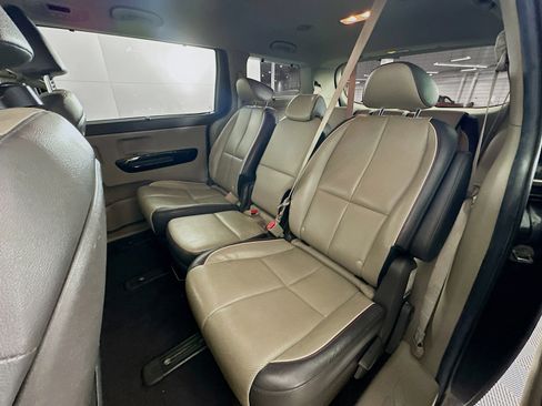 Used 2016 Kia Sedona EX FWD image 26