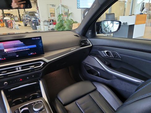 Used 2024 BMW M340i xDrive AWD/4WD image 19