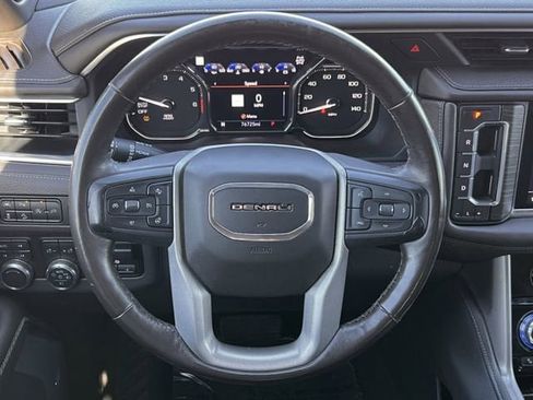 Used 2021 GMC Yukon Denali w/ Denali Premium Package image 14