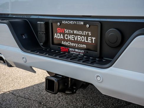 New 2026 Chevrolet Silverado 1500 High Country AWD/4WD image 15