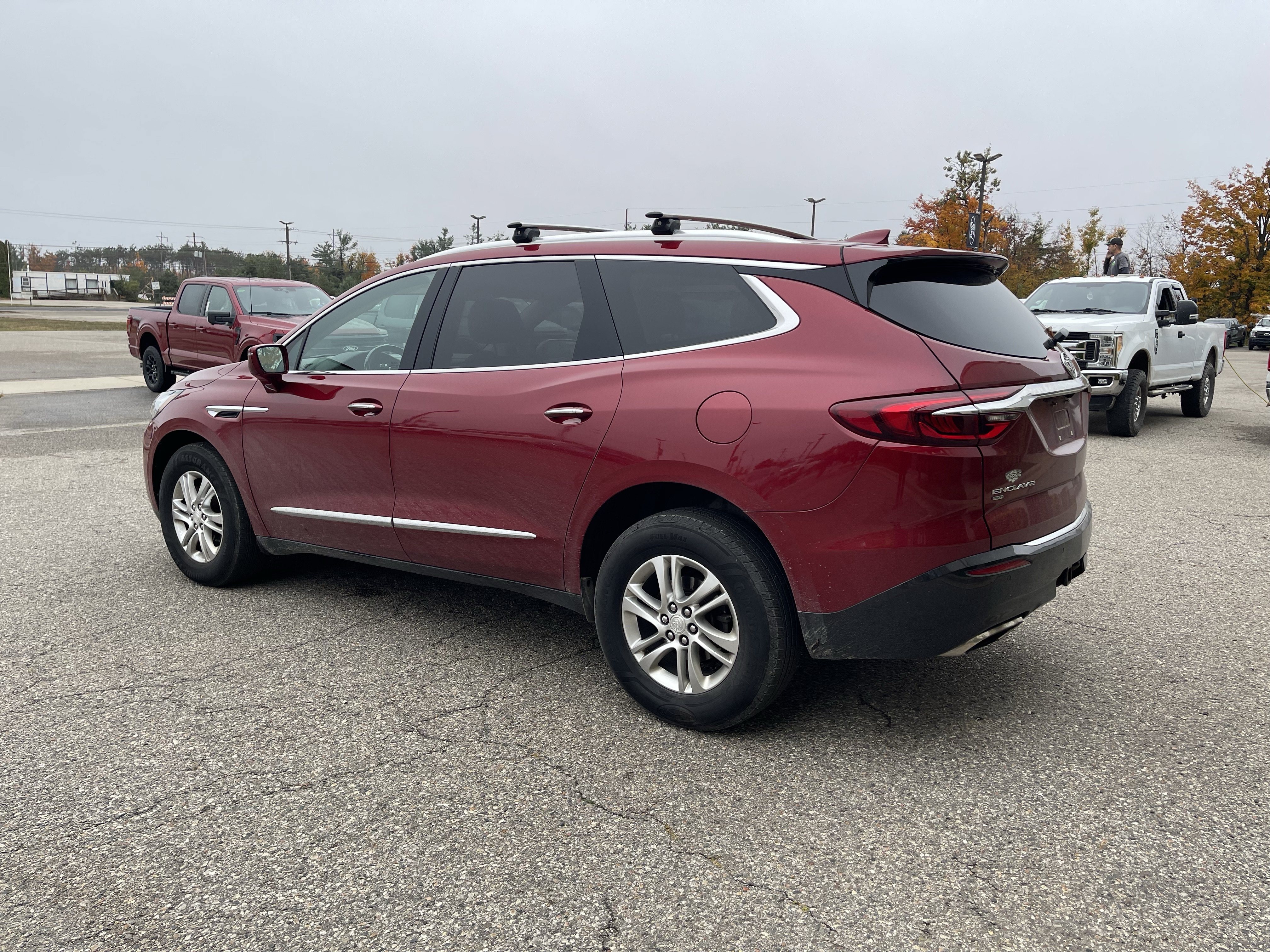 Used 2020 Buick Enclave Essence w/ Sound and Sites Package AWD/4WD image 6