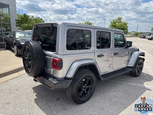 Used 2020 Jeep Wrangler Unlimited Sahara AWD/4WD image 26