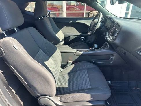 Used 2019 Dodge Challenger SXT w/ Driver Convenience Group image 11