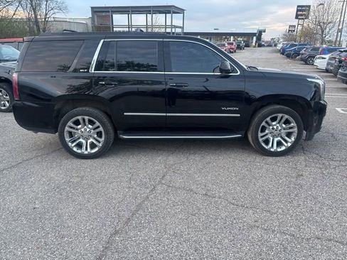 Used 2019 GMC Yukon SLT w/ Premium Edition AWD/4WD image 2