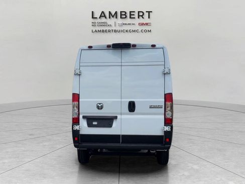 Used 2026 RAM ProMaster 2500 w/ Convenience Group FWD image 4