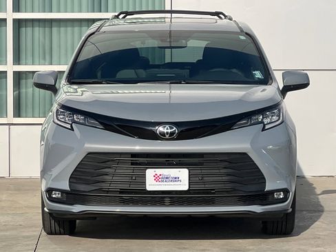 New 2026 Toyota Sienna XLE Woodland Edition image 6