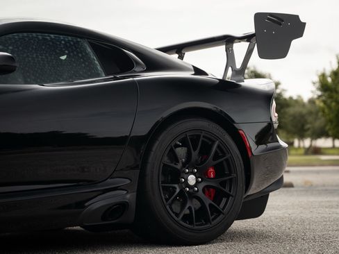 Used 2017 Dodge Viper GTC w/ ACR Package RWD image 16