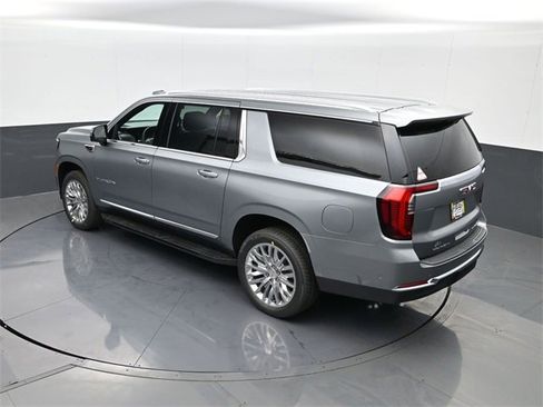 New 2026 GMC Yukon XL Elevation image 20
