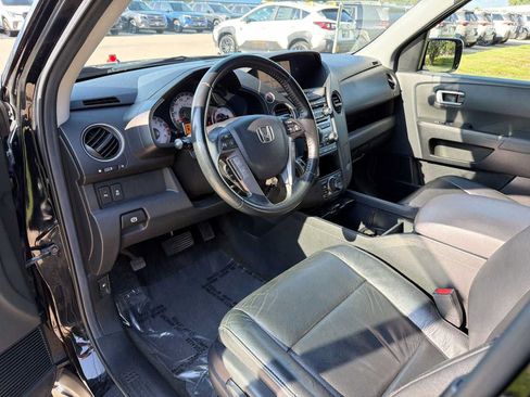 Used 2013 Honda Pilot Touring image 2