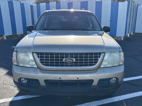 Used 2003 Ford Explorer XLT image 7