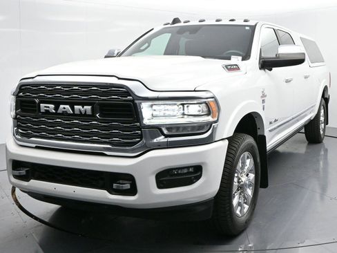 Used 2019 RAM 3500 Limited image 2