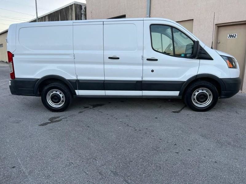 Used 2016 Ford Transit 150 130 Low Roof RWD image 5