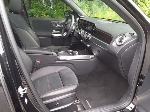 Certified 2024 Mercedes-Benz GLB 35 AMG 4MATIC image 11