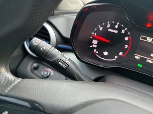 Used 2024 Chevrolet Trax LS image 31