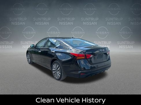Certified 2025 Nissan Altima 2.5 SV AWD/4WD image 3