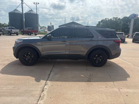 Used 2022 Ford Explorer Timberline AWD/4WD image 6