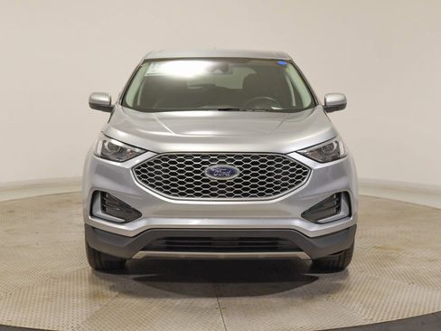 Used 2024 Ford Edge SEL image 3