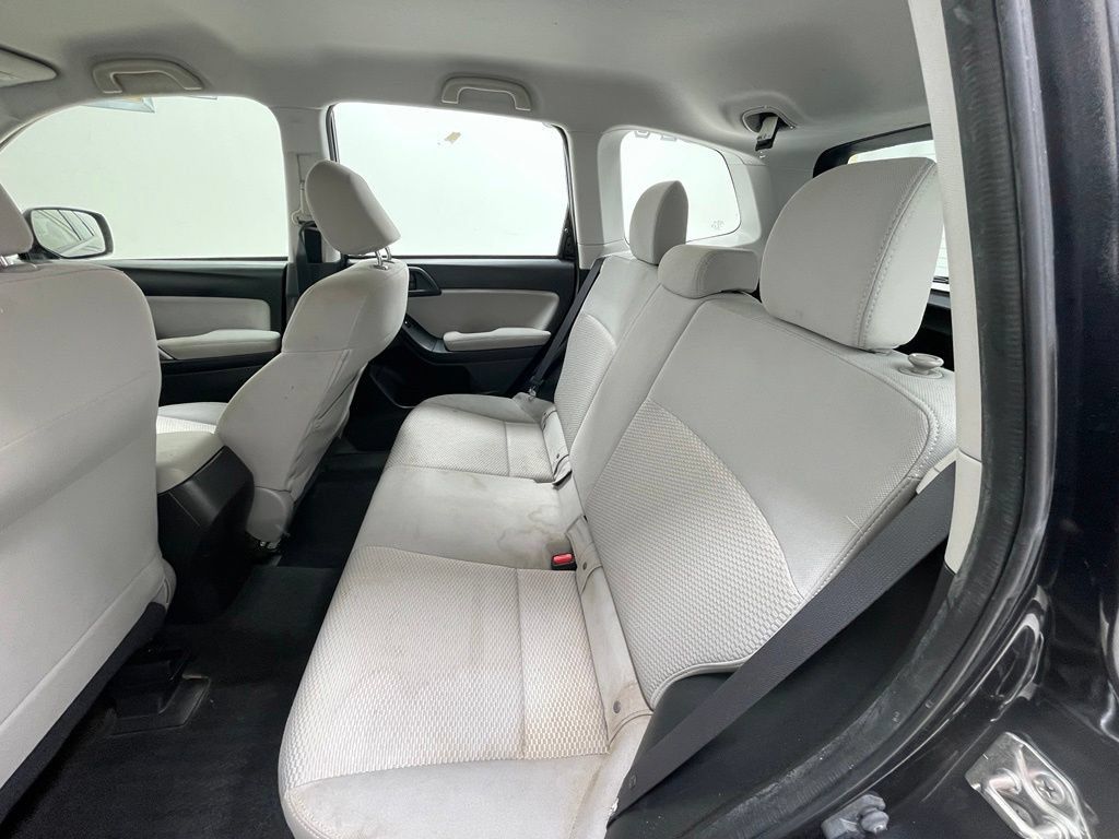 Used 2014 Subaru Forester 2.5i AWD/4WD image 9