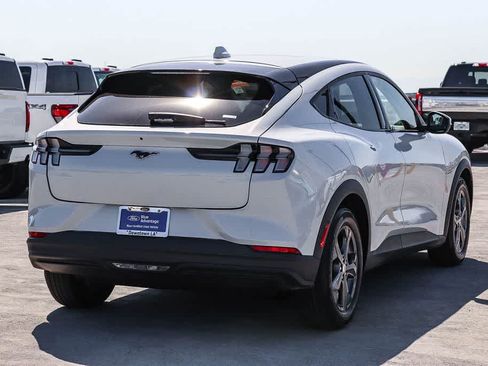 Certified 2022 Ford Mustang Mach-E Select AWD/4WD image 4