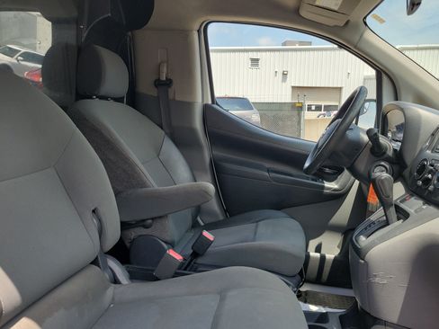 Used 2015 Nissan NV200 S w/ Back Door Glass Package FWD image 26
