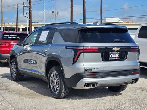 Certified 2026 Chevrolet Traverse LT AWD/4WD image 5