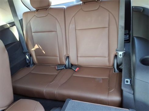 Used 2019 Acura MDX FWD w/ Advance Package image 11