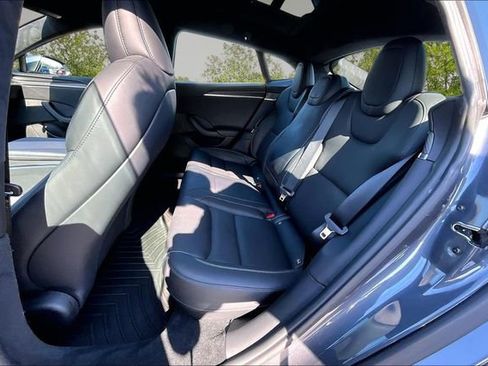 Used 2021 Tesla Model S Plaid image 25