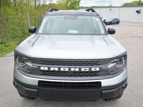 Used 2023 Ford Bronco Sport Badlands AWD/4WD image 2