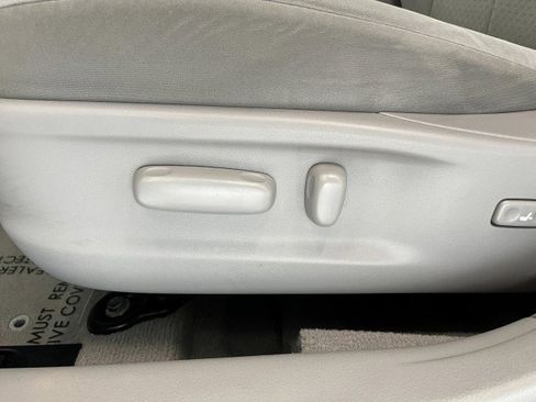 Used 2009 Toyota Camry LE image 12