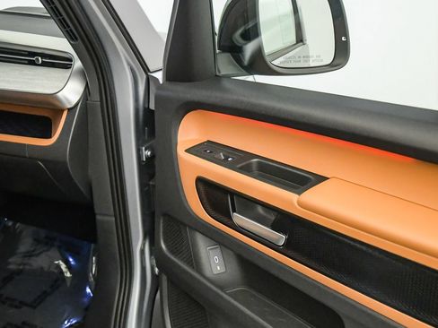Used 2025 Volkswagen ID. Buzz Pro S RWD image 19