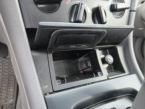 Used 2000 Toyota Avalon XLS image 30