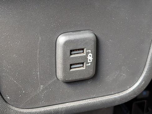 Used 2020 Chevrolet Equinox LT FWD image 13