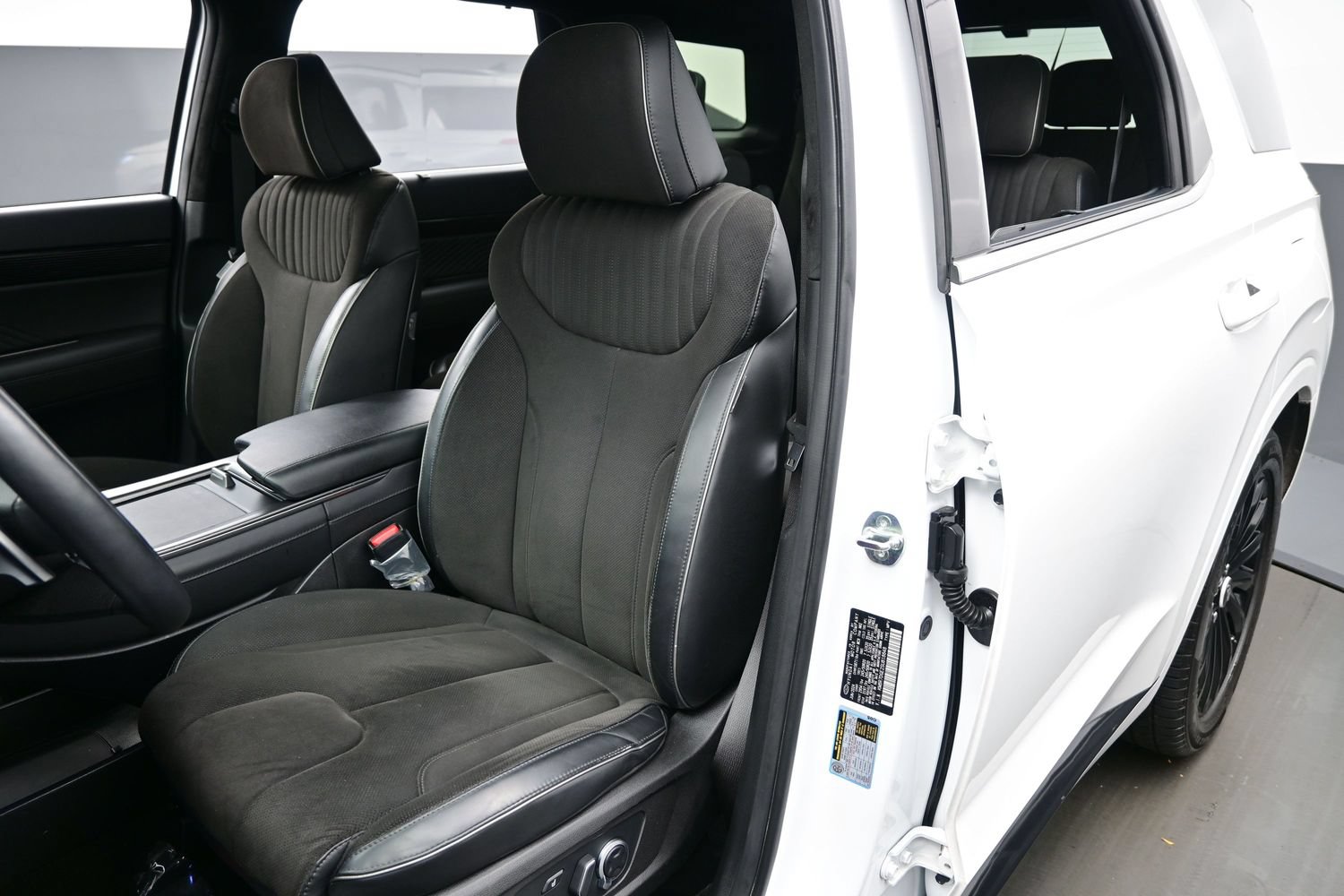 Used 2025 Hyundai Palisade Calligraphy AWD/4WD image 12