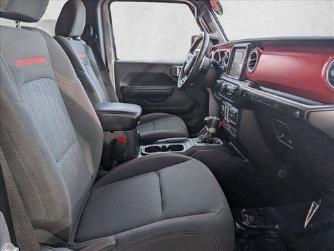 Used 2018 Jeep Wrangler Rubicon w/ Cold Weather Group image 20