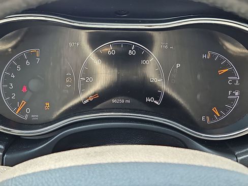 Used 2018 Jeep Grand Cherokee Limited AWD/4WD image 17