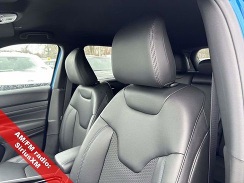 New 2026 Jeep Compass Latitude image 13