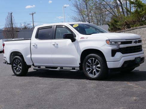 Certified 2024 Chevrolet Silverado 1500 RST w/ Convenience Package II AWD/4WD image 10