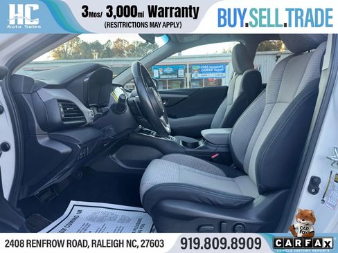 Used 2022 Subaru Outback Premium image 12