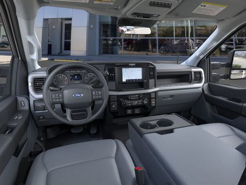 New 2026 Ford F550 2WD Regular Cab Super Duty image 10