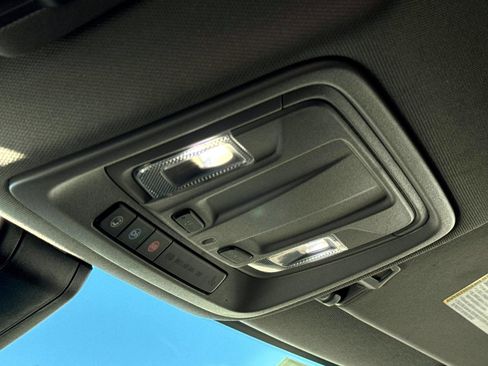 Used 2022 GMC Sierra 3500 Pro w/ Convenience Package image 16