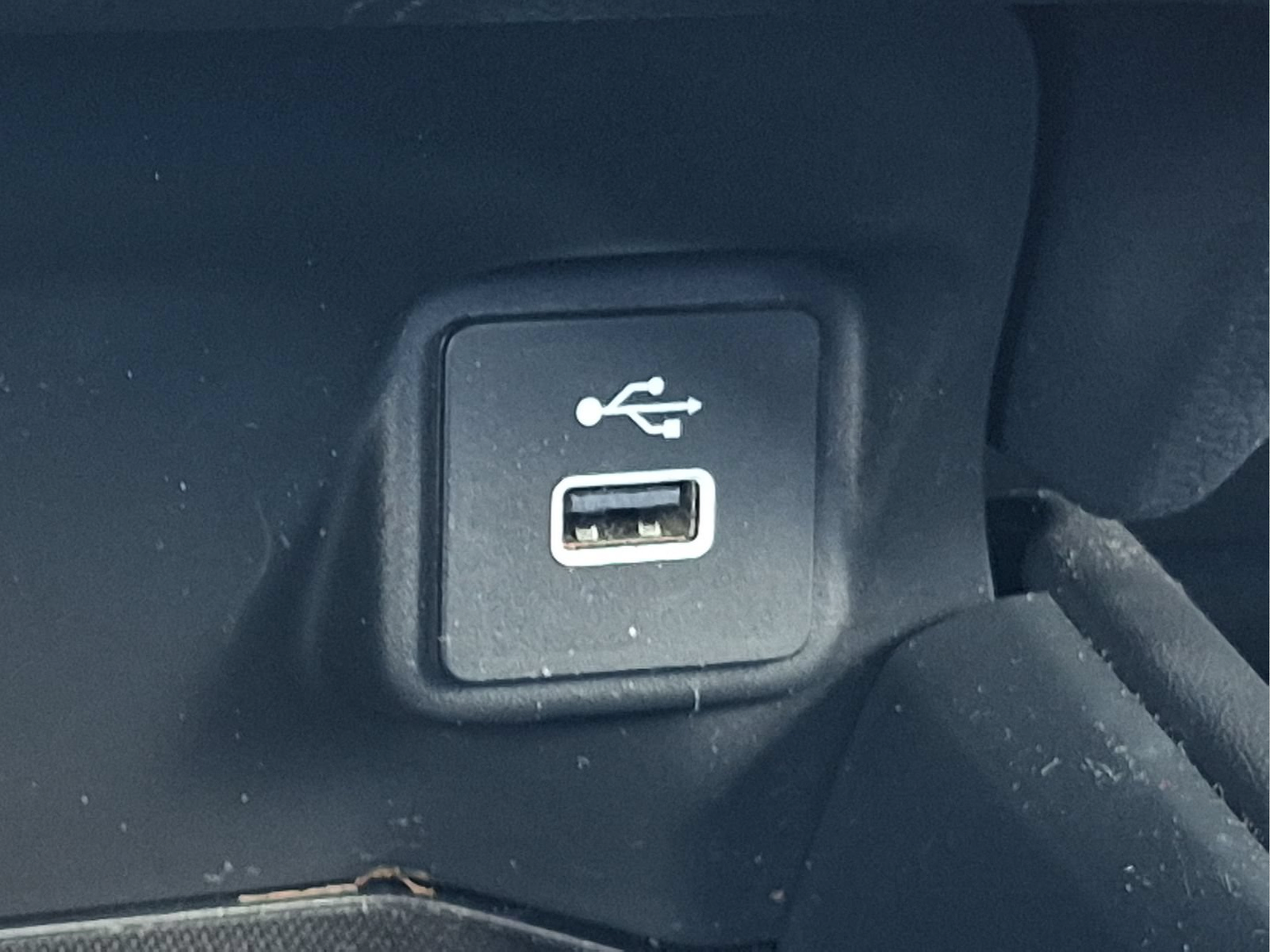 Certified 2025 Honda HR-V Sport image 27