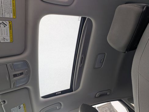 Used 2022 Hyundai Kona SEL w/ Convenience Package image 18