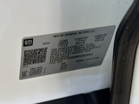 Used 2024 Chevrolet Suburban Premier image 12