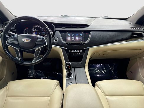 Used 2019 Cadillac XT5 FWD image 20