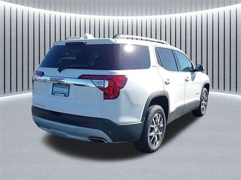 Certified 2023 GMC Acadia SLT image 3