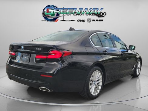 Used 2023 BMW 530i w/ Convenience Package image 8