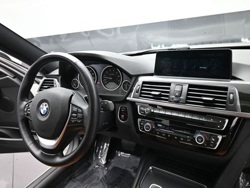 Used 2017 BMW 330i Sedan RWD image 14